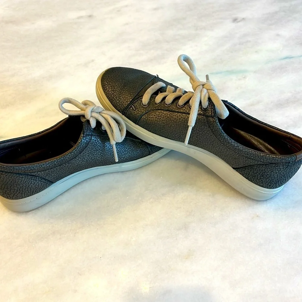 Ecco Women’s Soft 7 VII Sneaker Lace-Up Stone Metallic 38 EU 7.5 US